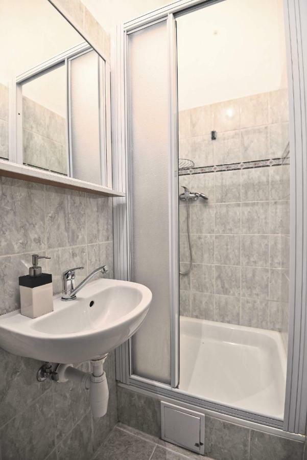 Apartamento Spacious Cozy In Centre Praga